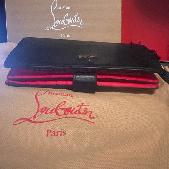 Christian Louboutin Paloma Calfskin Black/Red Long Wallet - Picture 3 of 16